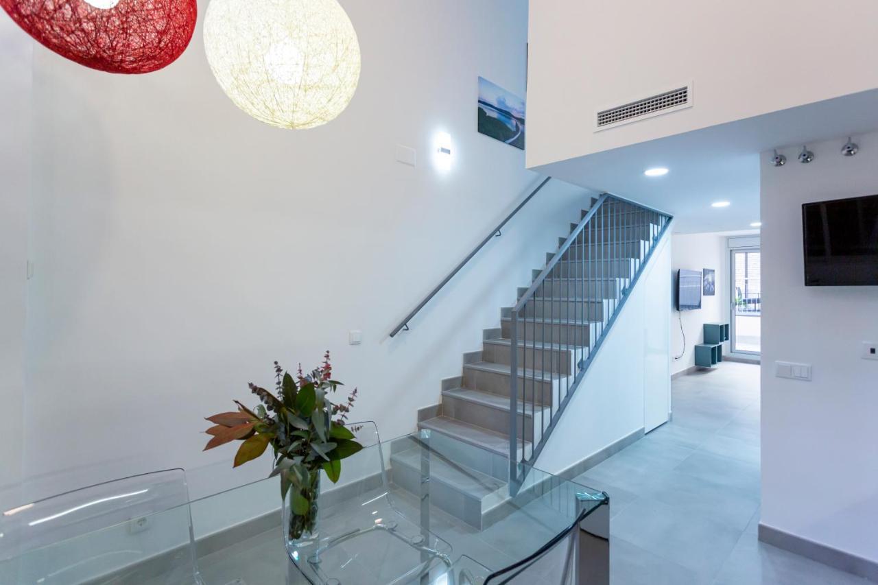 8 Lacus Duplex Л'Успіталет-да-Любрагат Екстер'єр фото